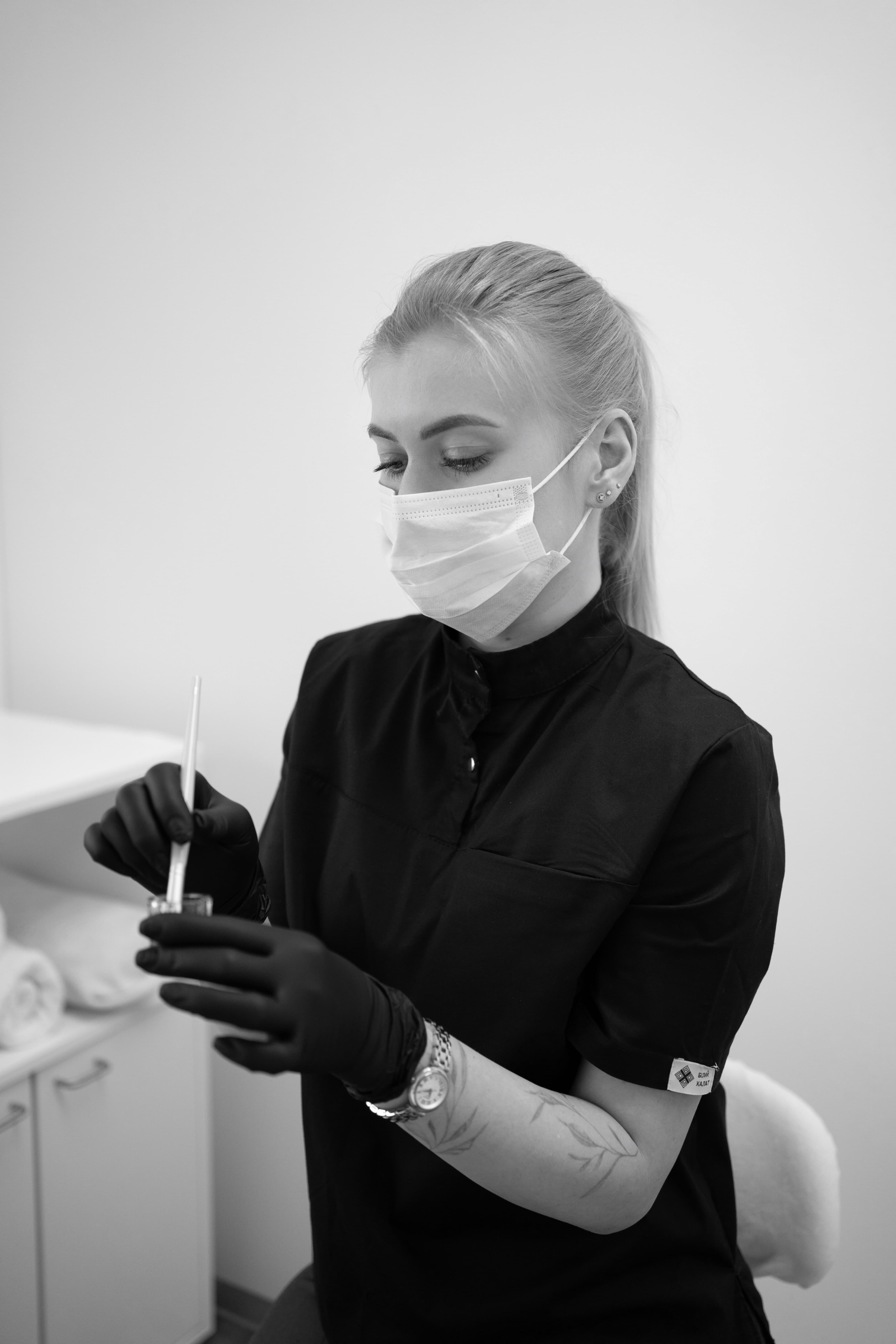 Professionelles Peeling bei Kosmetikerin Valeriia in Zürich