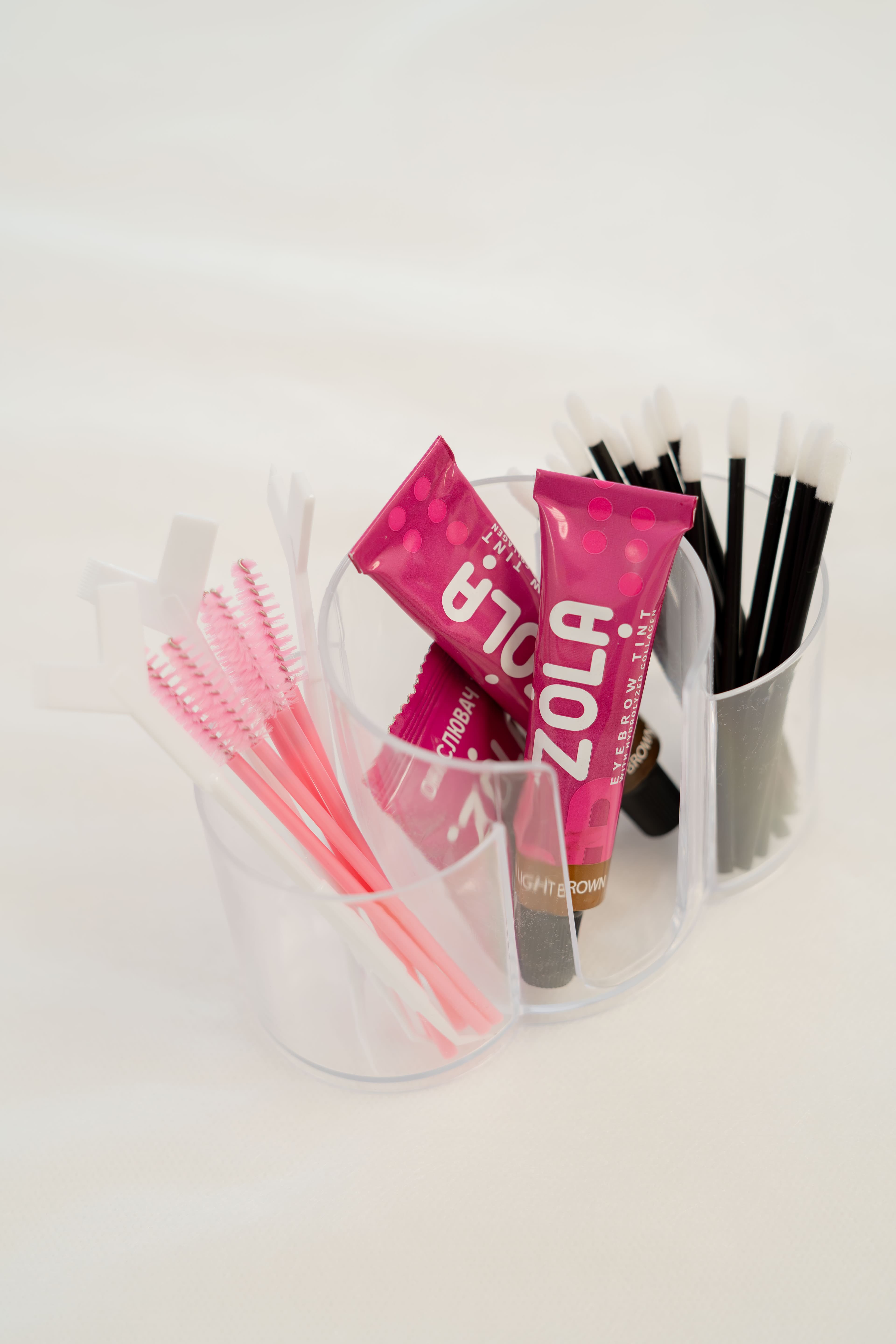 Professionelle Produkte für Brow Lifting