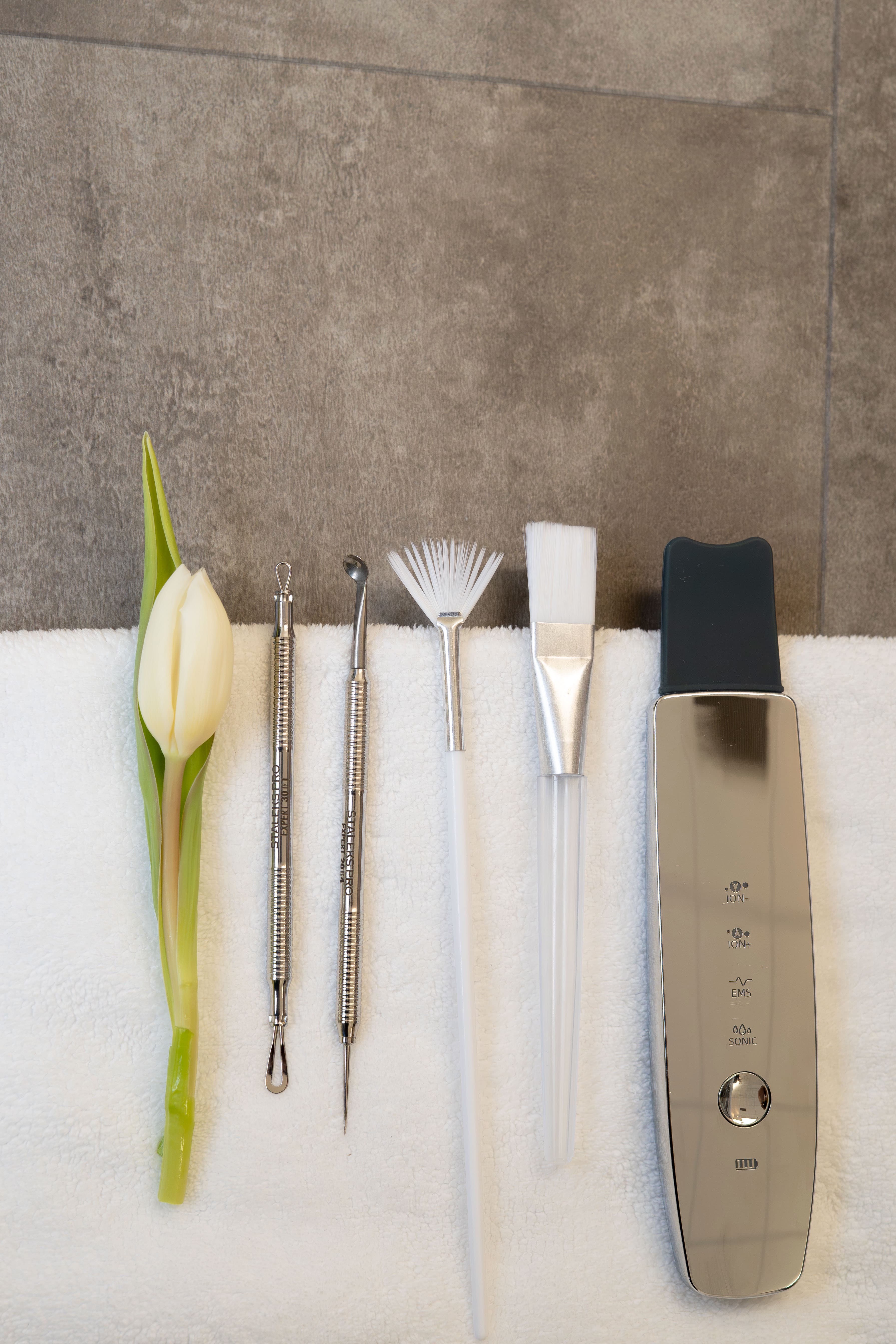 Professionell vorbereitete Kosmetik-Instrumente
