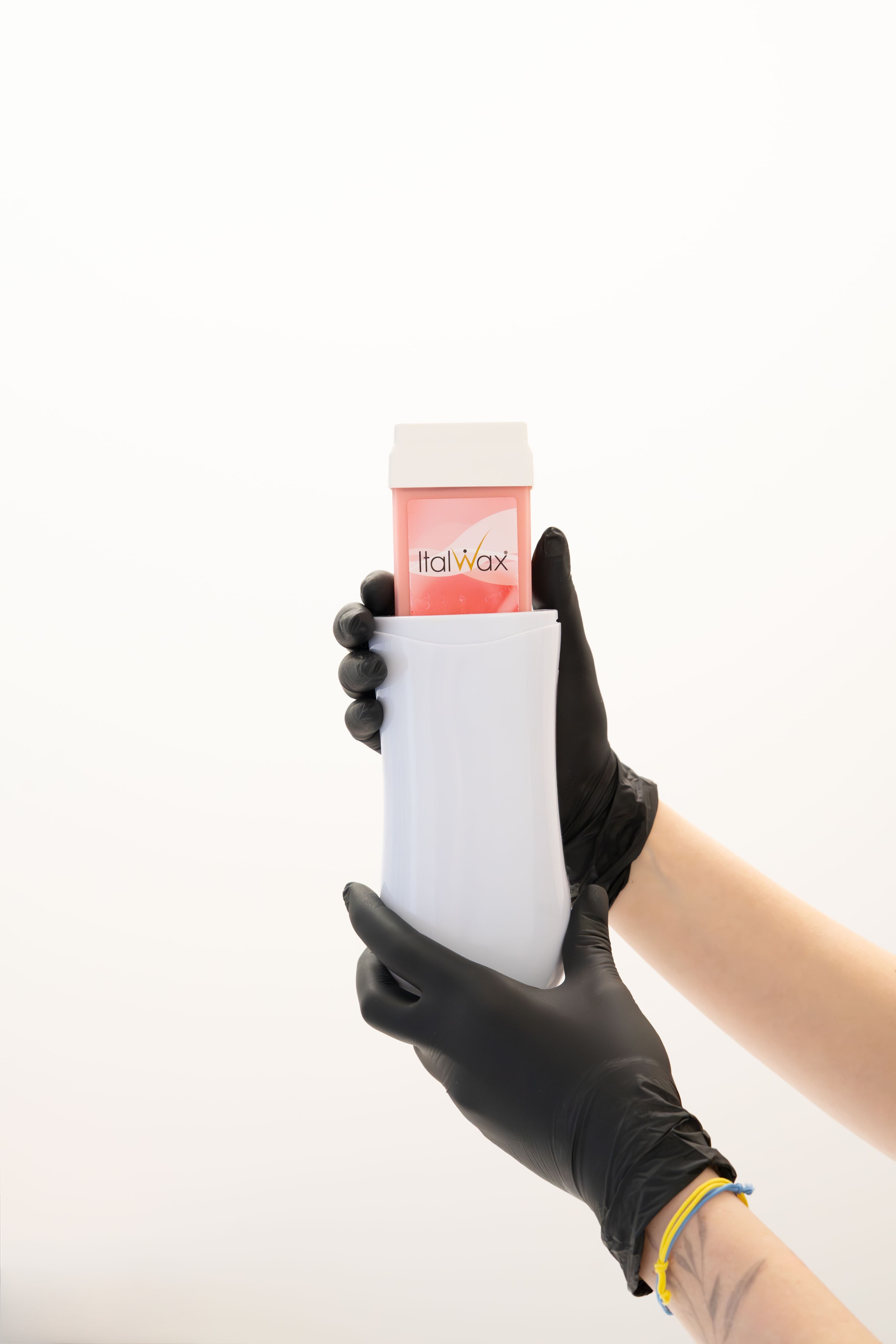 Waxing Vorbereitung im Kosmetikstudio