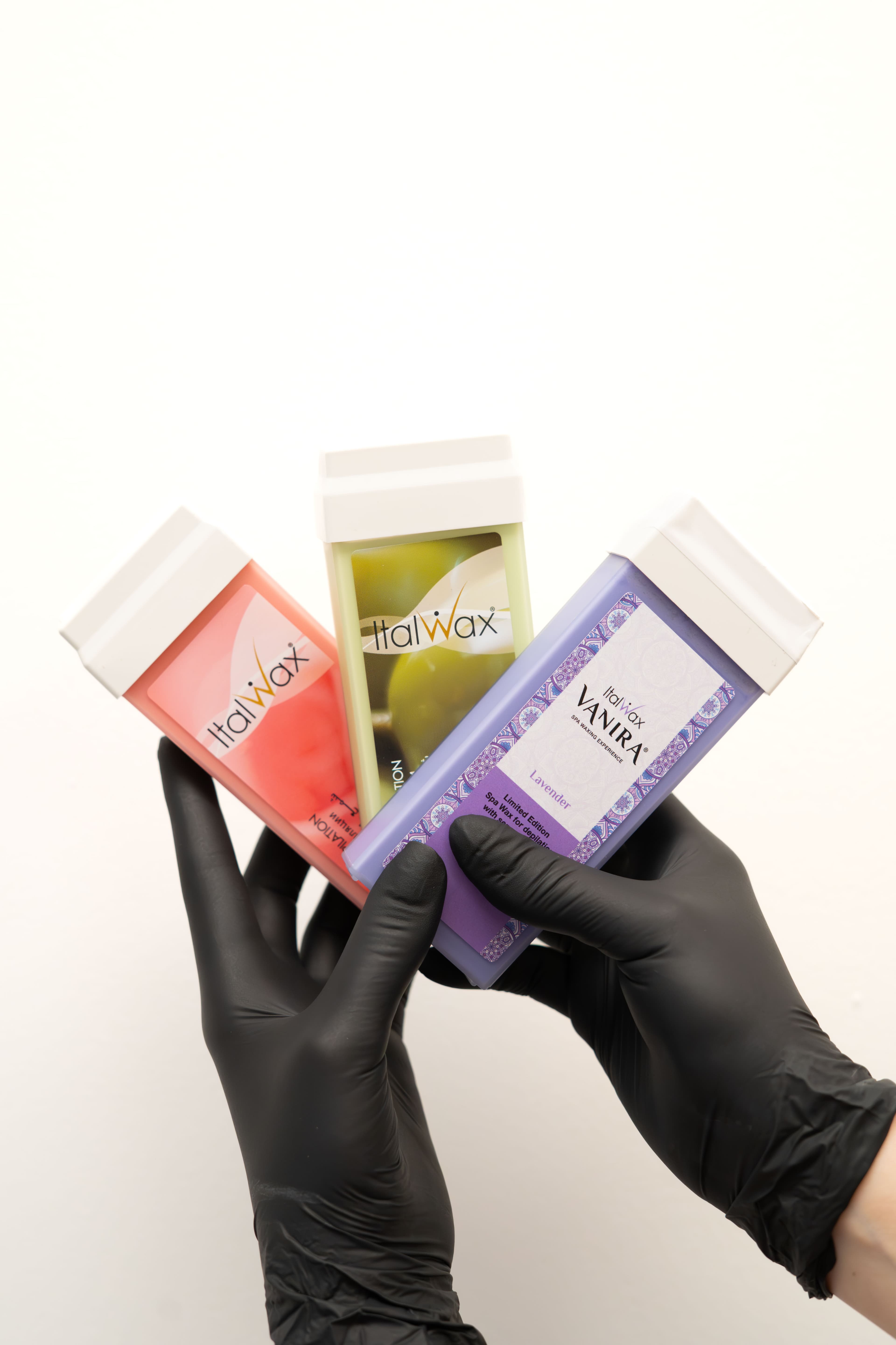 Professionelle Waxing-Produkte im Kosmetikstudio in Zürich